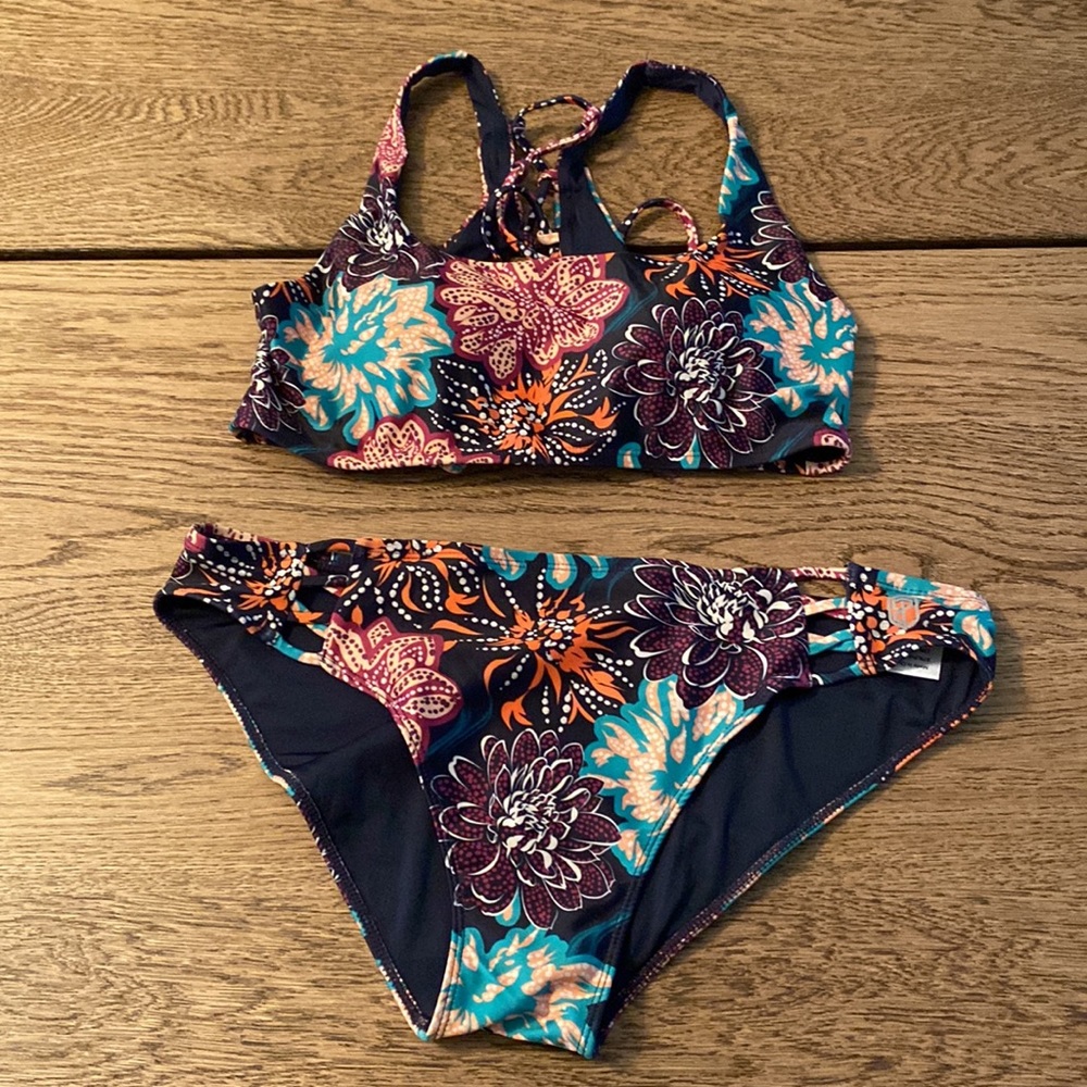Born Primitive Bikini Top and Bottom XL
